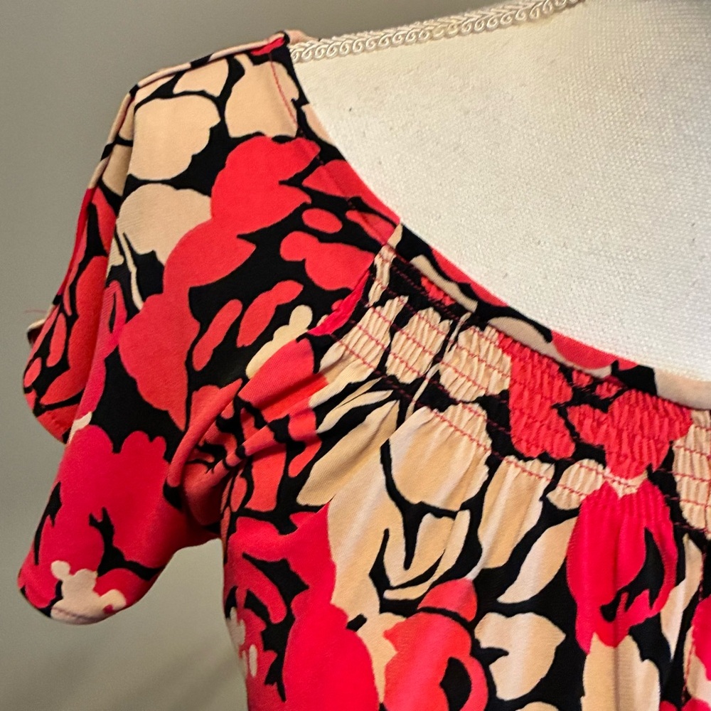 🌸🖤 The Limited Pink & Black Floral Blouse Size XS Stretch Knit Top - Picture 3 of 11